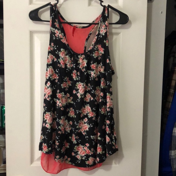 Tops - Maternity tank tops